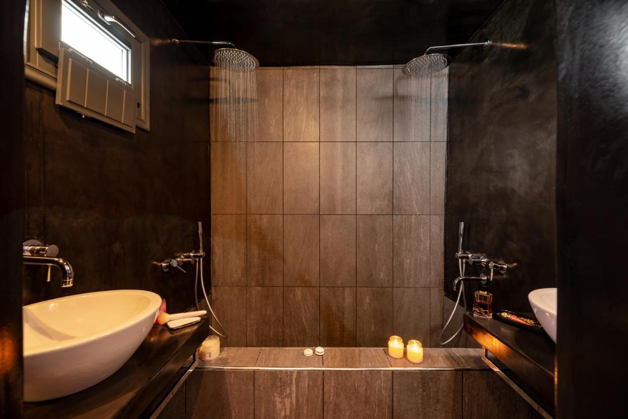 Saint Sin Suites - Adults Only Imerovígli Extérieur photo